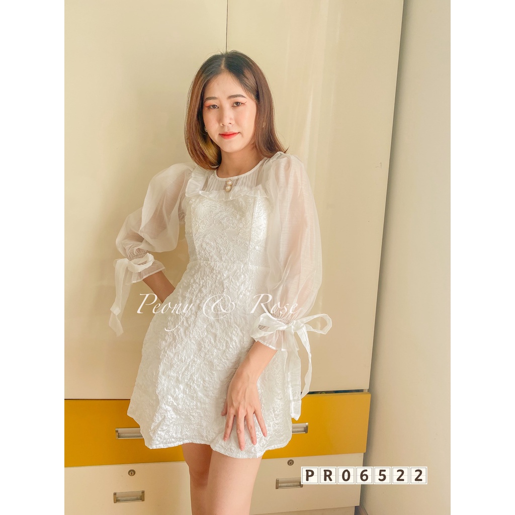 ĐẦM GẤM CỔ VOAN XẾP LI TAY PHỒNG - PR06522
