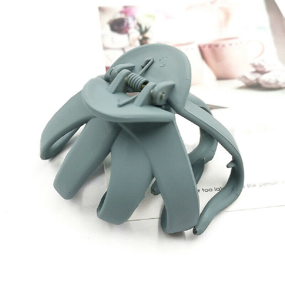 Kẹp tóc càng cua hình học màu trơn dành cho nữ