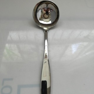 Vá múc canh inox hàng chất