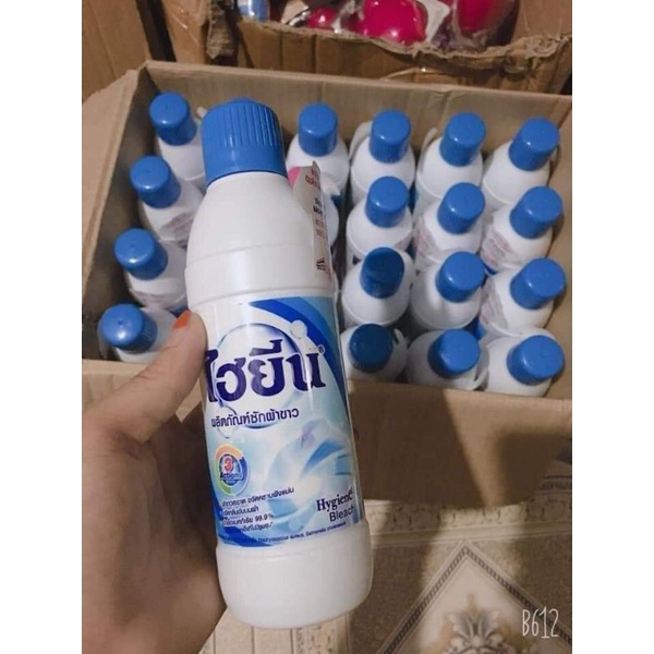 Thuốc tẩy trắng, tẩy màu quần áo Thái Lan lọ 250ml