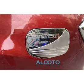 Ốp nắp bình xăng xe Ford Everest 2018-2019-2020-2021 Mạ Crom/carbon