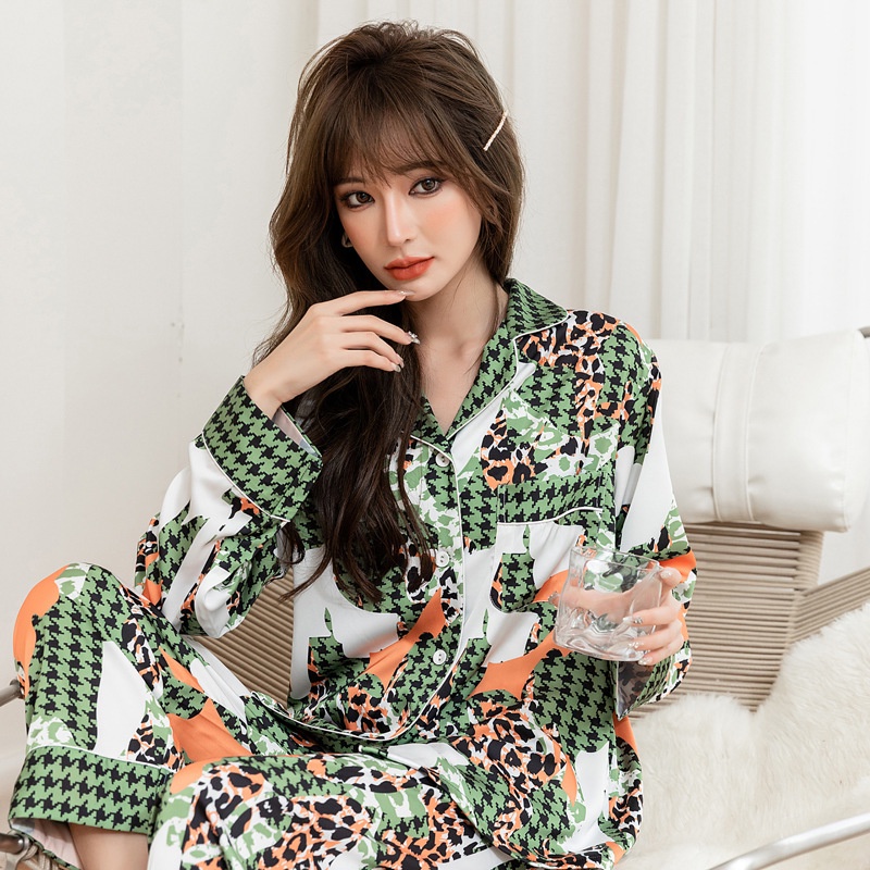 Bộ Đồ Ngủ Tay Dài Vải Lụa Mát Thời Trang Mùa Xuân Cho Nữ