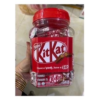 HỦ 600gr Bánh Xốp Phủ Sôcôla Nestlé Kitkat
