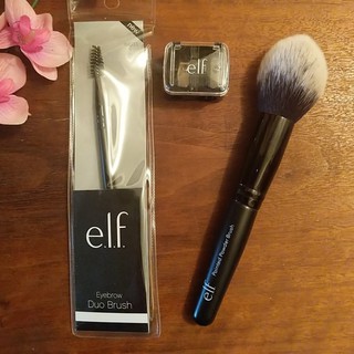 Cọ má hồng, highlight ELF Pointed Powder Brush