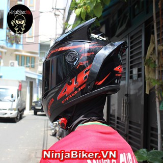 (Bán Giá Tốt Nhất)  Mũ Bảo Hiểm AGU Tem Đỏ Đen + Sừng + Đuôi Gió ( Tặng khăn ninja và túi đựng) .