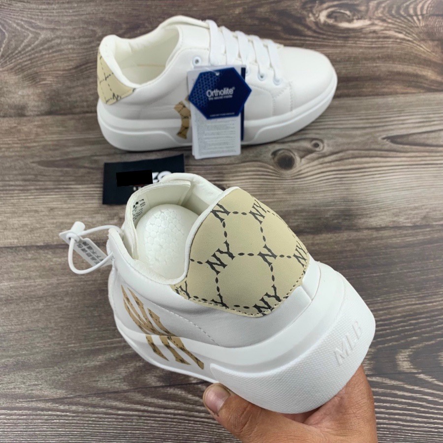 Giày M.L.B Classic Mo.no NY Yellow