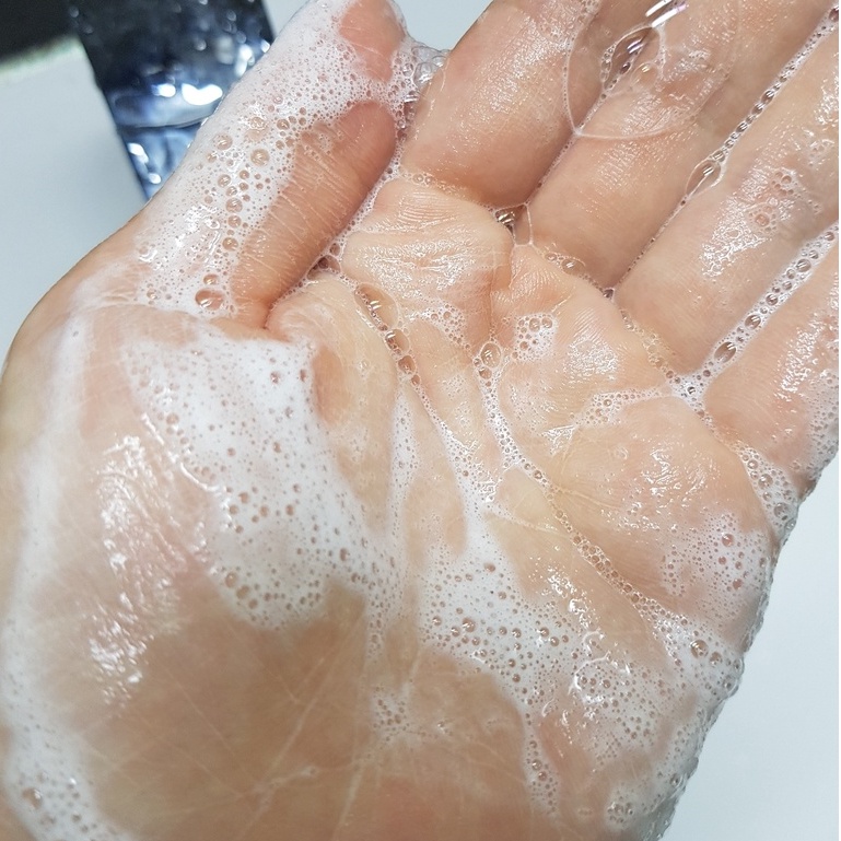 Gel rửa mặt cân bằng độ pH Dr. BanggiWon pH Balancing Weak Acid Cleansing Gel 200ml