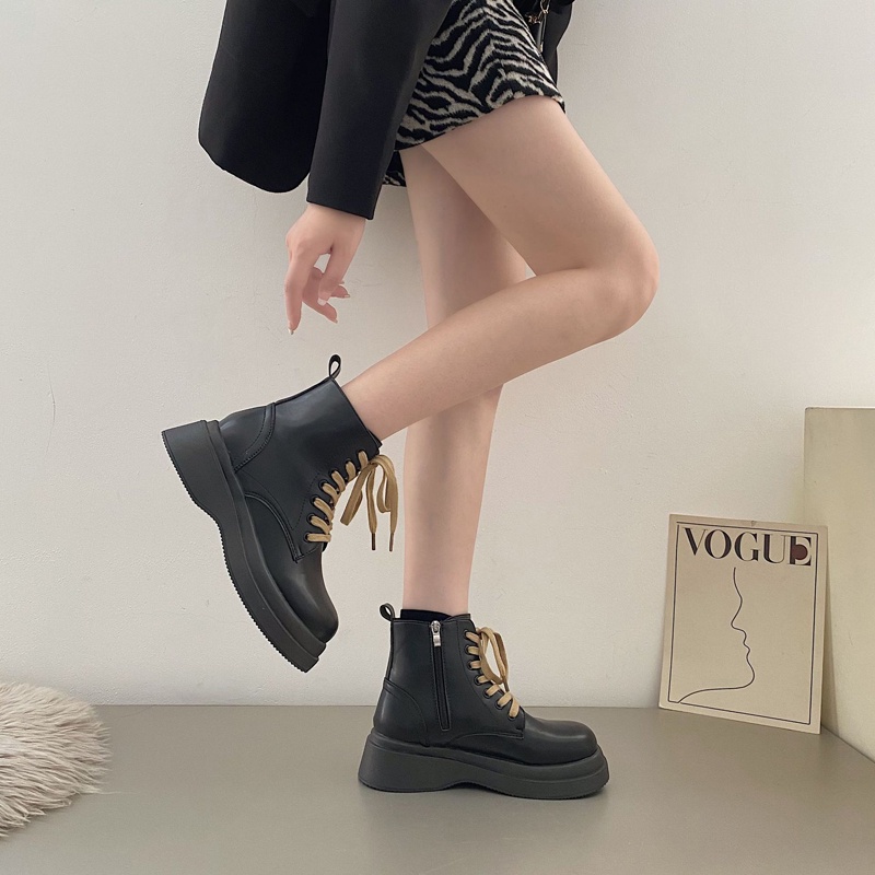 Giày bốt martin IELGY mỏng màu đen phong cách retro cá tính thời trang cho nữ