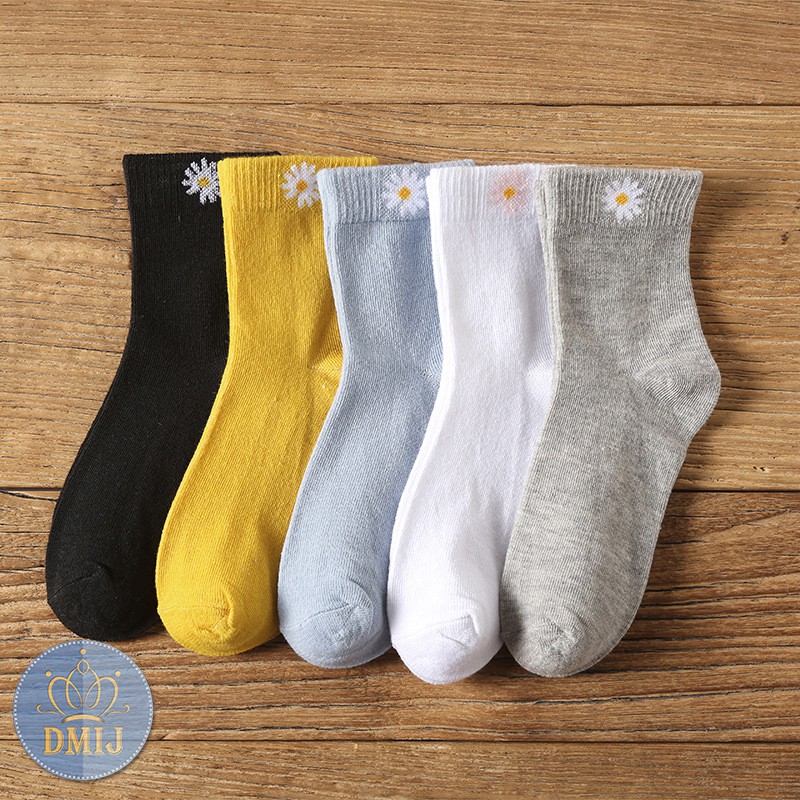 Set 5 đôi tất nữ cổ cao nhiều màu vớ nữ cổ cao hình hoa cúc trắng TD55
