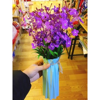 Lọ hoa trang trí đặt bàn