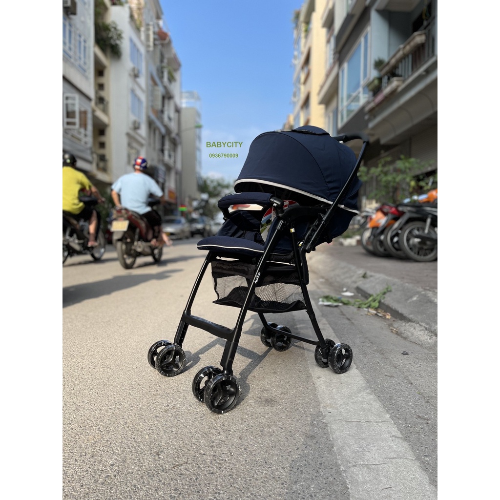 XE ĐẨY TRẺ EM APRICA KAROON AIR SIÊU NHẸ