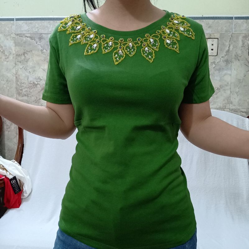 Áo Thun Nữ Thiết Kế Kết Cườm Thủ Công Đẹp ,sang Trọng