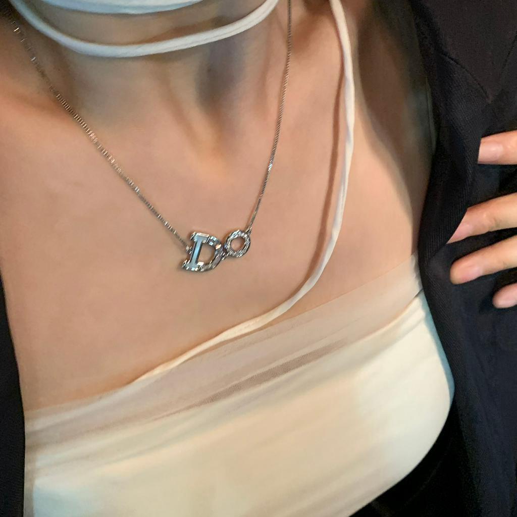 Dây Chuyền Mặt Chữ Niche Đính Đá Zircon Cao Cấp Sang Trọng Thời Trang 2023