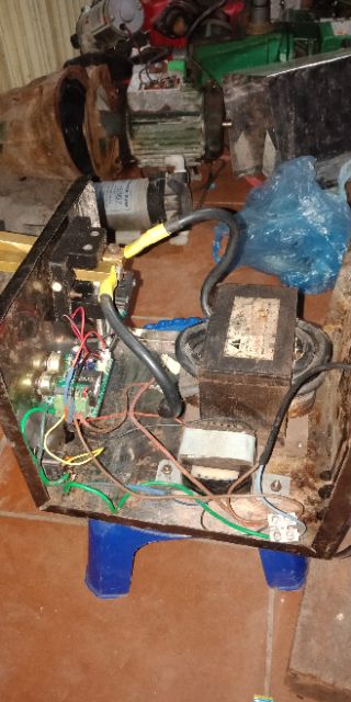 Giảm giá Biến áp lò vi sóng đục sẵn chế máy hàn cell pin.