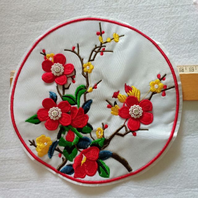 Tấm tròn trang trí