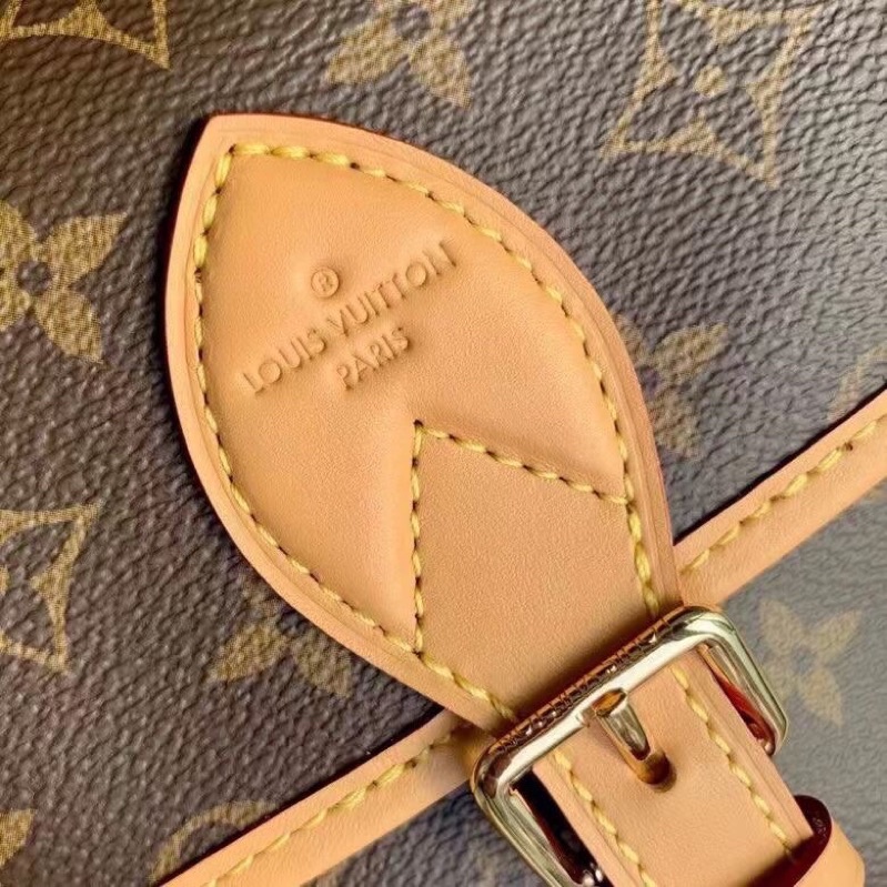 Túi đeo chéo logo thương hiệu Louis Vuitton LV cao cấp da thật hàng vip 1-1