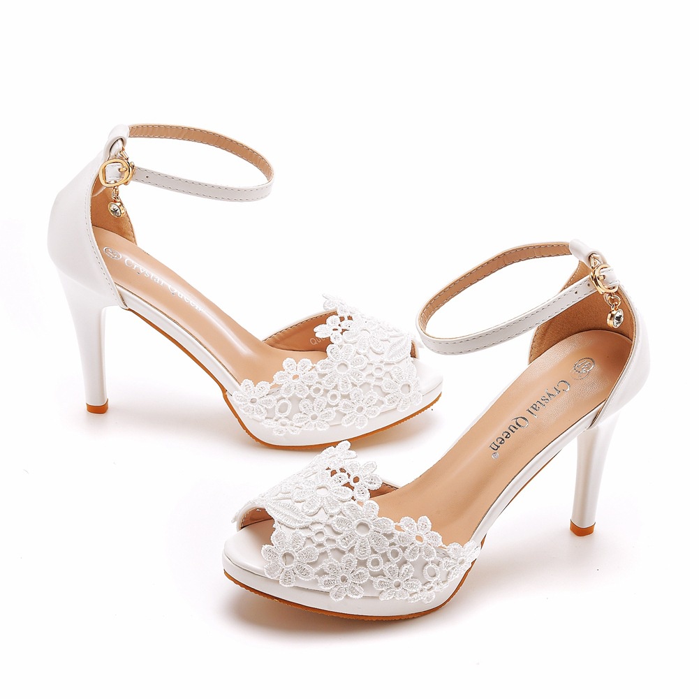 Xxshxy · Sandal Cao Gót 10cm Hở Mũi Tròn Rỗng Phối Ren Hoa Trắng Cho Cô Dâu