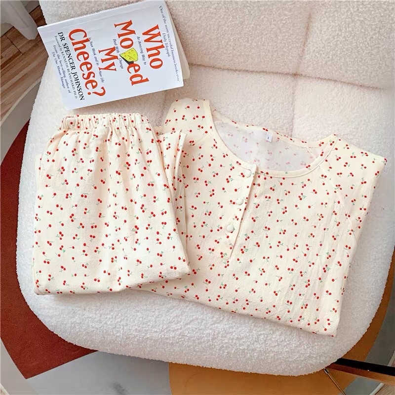 Bộ ngủ dài tay tiểu thư hoạ tiết cherry cotton gai | BigBuy360 - bigbuy360.vn