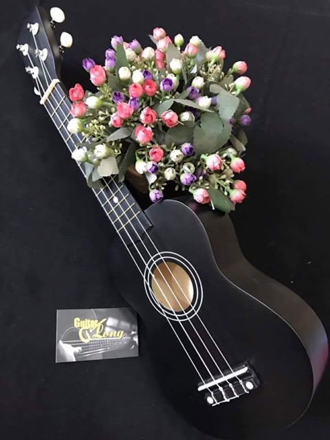 Đàn Ukulele Soprano màu đen giá chỉ 290k