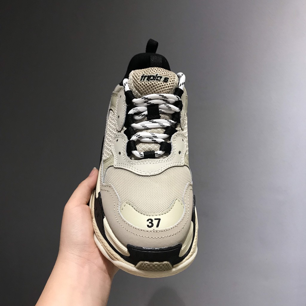 [𝗕𝗮́𝗻 𝗹𝗼̂̃ 𝘃𝗼̂́𝗻] Giày Thể Thao ,Giày Sneaker,Giày 𝐭𝐫𝐢𝐩𝐥𝐞 𝐬 xám mới [ BẢN TRUNG ]