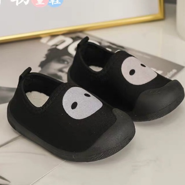 Giày lười thể thao siêu êm cho bé, mặt người tuyết siêu cute