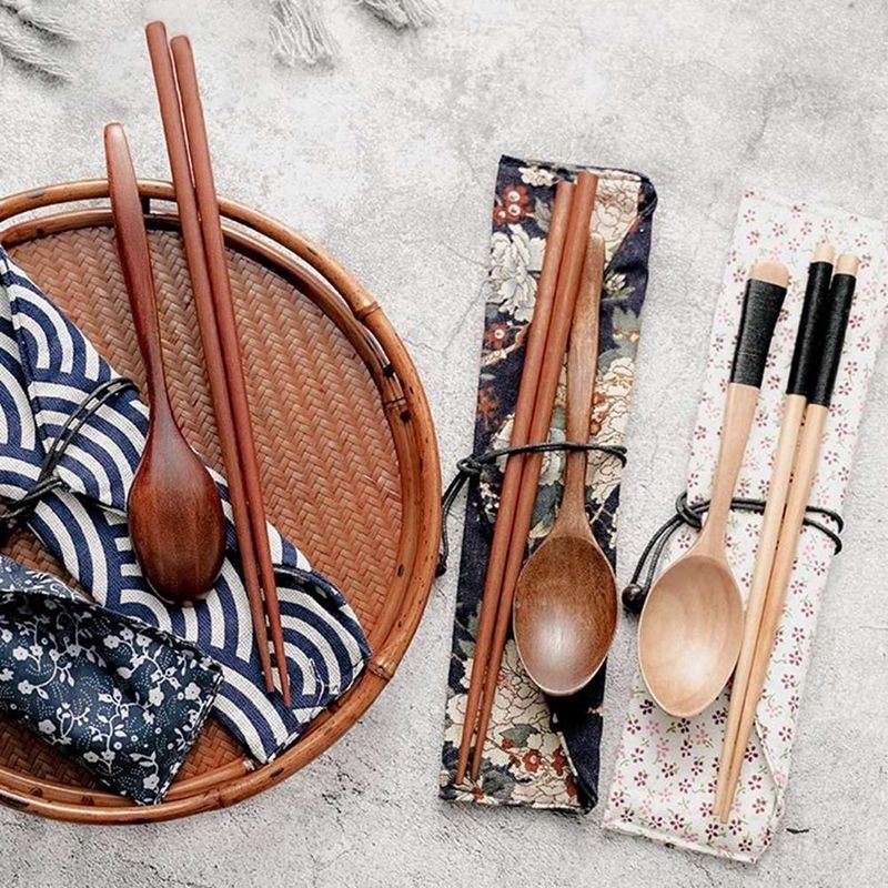 Bộ muỗng đũa bằng gỗ kiểu Nhật bản mang đi du lịch