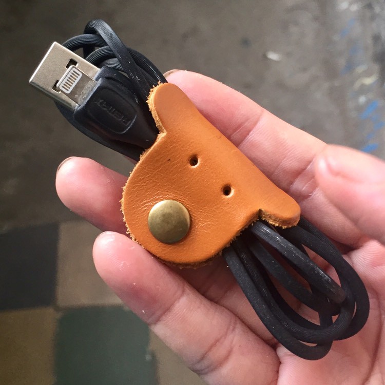 Đồ Kẹp Giữ Chống Rối Dây Tai Nghe - Chất Liệu Da Bò Thật 100% - Hình Con Gấu - ORCO - Nhiều Màu Sắc | BigBuy360 - bigbuy360.vn