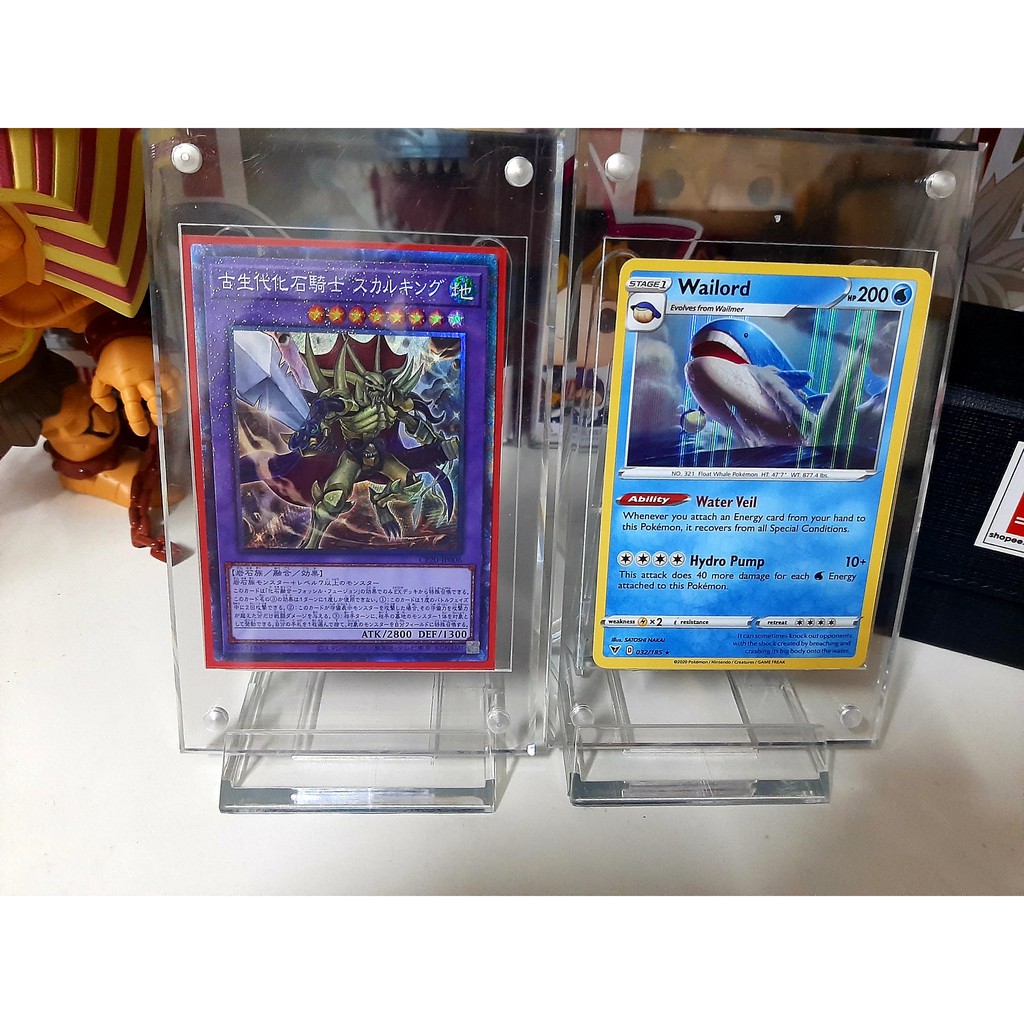 ĐỖ LẠC SHOP ] Hộp bảo vệ thẻ bài cao cấp YUGIOH, POKEMON + CHÂN ĐẾ NHỰA