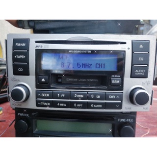 Đầu phát nhac radio /mp3/ cd /Tape/ từ xe Santafe. lắp chung cho các loại xe.