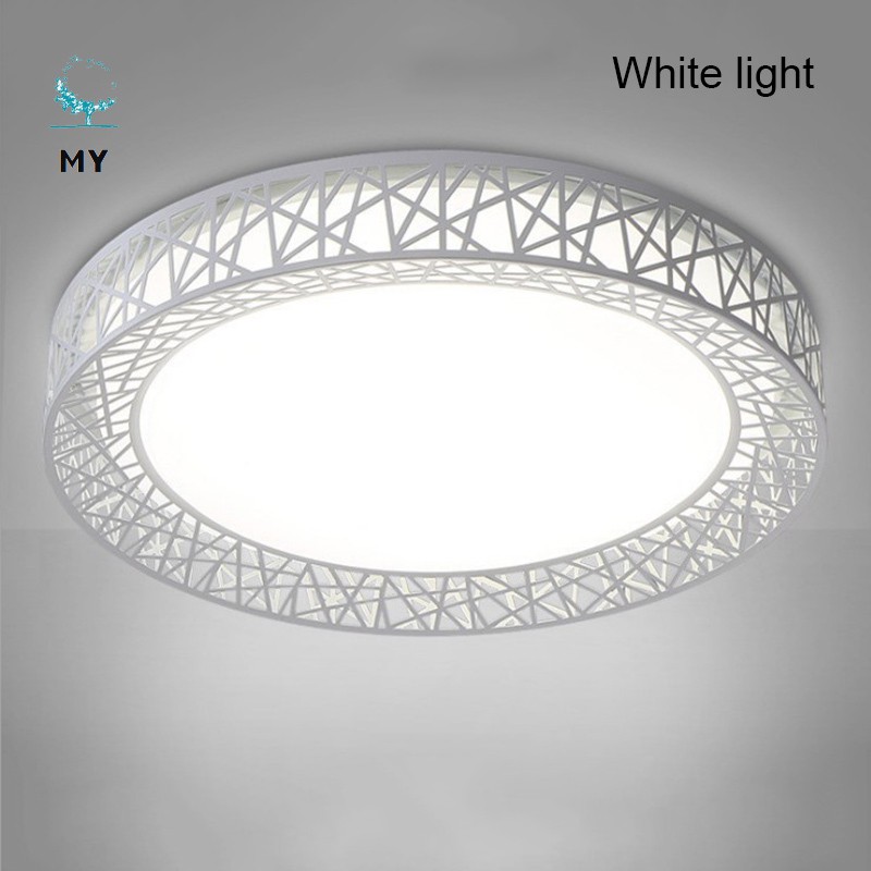 Đèn trần bóng LED chiếu ánh sáng trang trí phòng ngủ