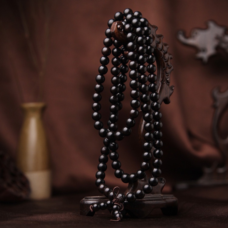 Vòng Tay Chuỗi 108 Hạt Gỗ Đàn Hương Thủ Công Thời Trang Cho Nam Và Nữ 2022