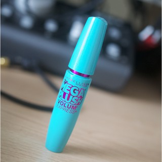 Mascara Maybelline The Mega Plush Volum’ Express