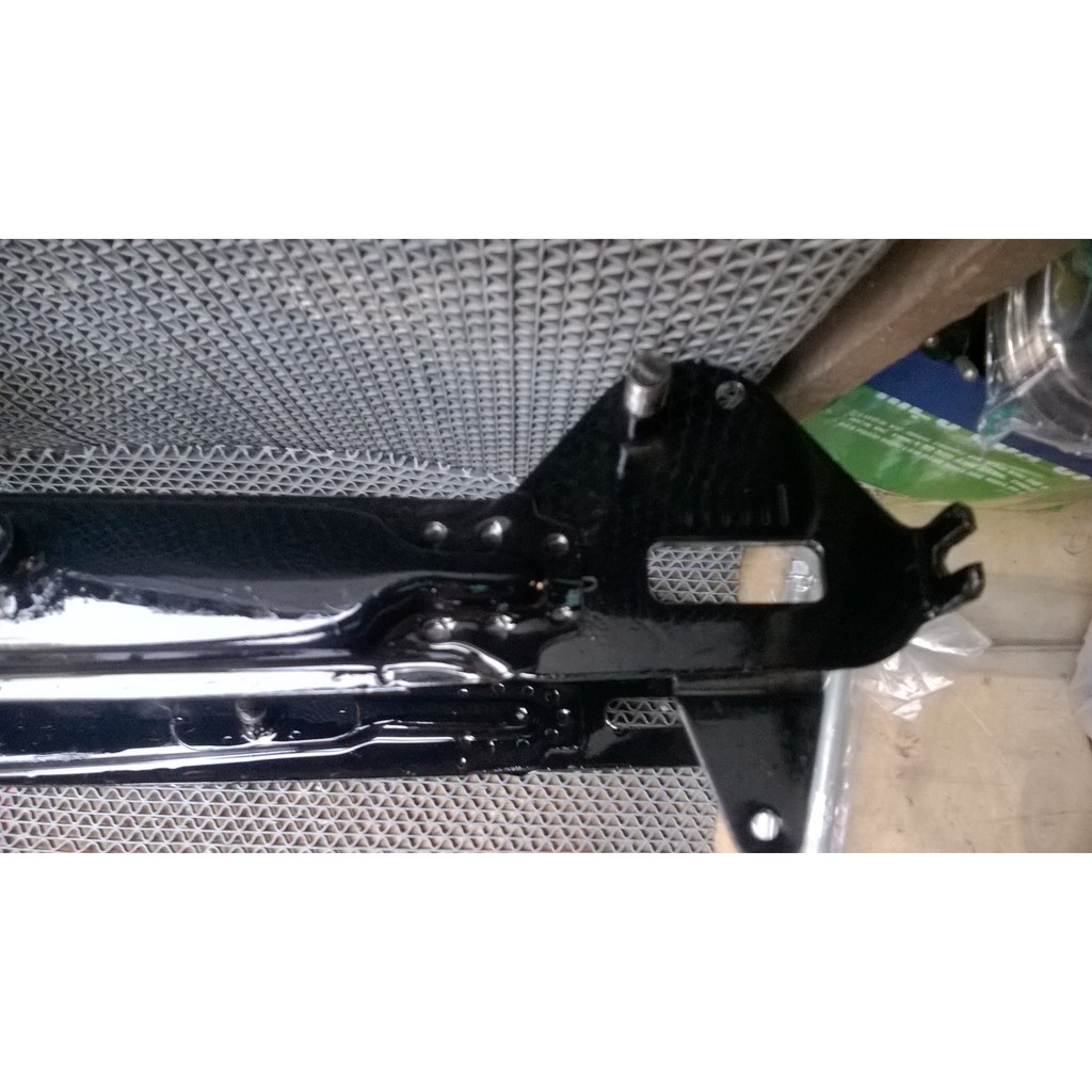 Gấp sau xe honda 67