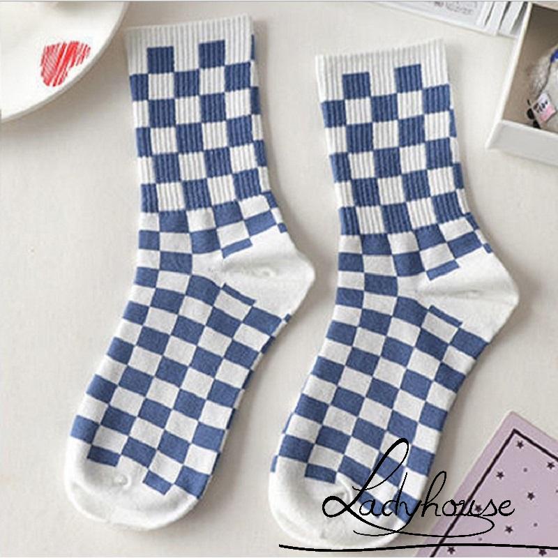 Vớ dệt kim thoáng khí chống trượt in họa tiết hoạt hình dễ thương cho nữ