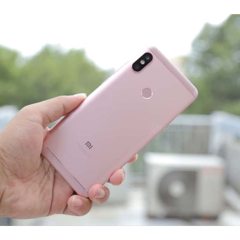 Điện thoại Xiaomi redmi note 5, chơi game phà phà,ram 4gb/64gb