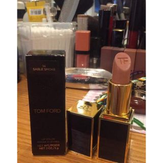 Son Tomford dòng bóng nhẹ MBXT