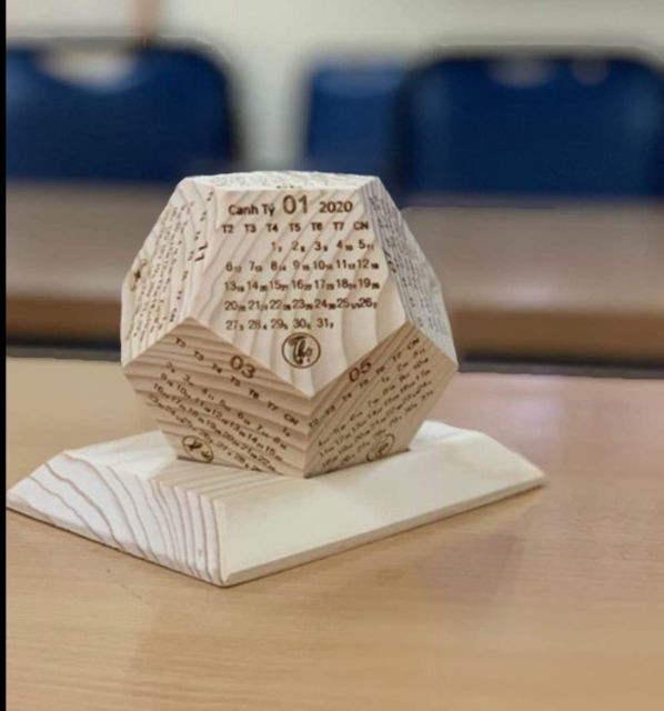 Lịch gỗ 2021  gỗ thông nguyên khối  in khắc theo yêu cầu , 1 đổi 1 nếu không ưng- LICHGOVIP | BigBuy360 - bigbuy360.vn