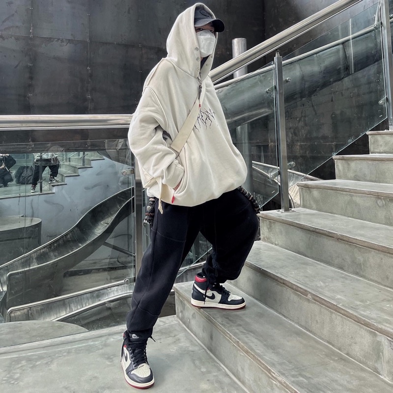 ILSN Upside Down Hoodie - Bone/ madeby.illustration | BigBuy360 - bigbuy360.vn