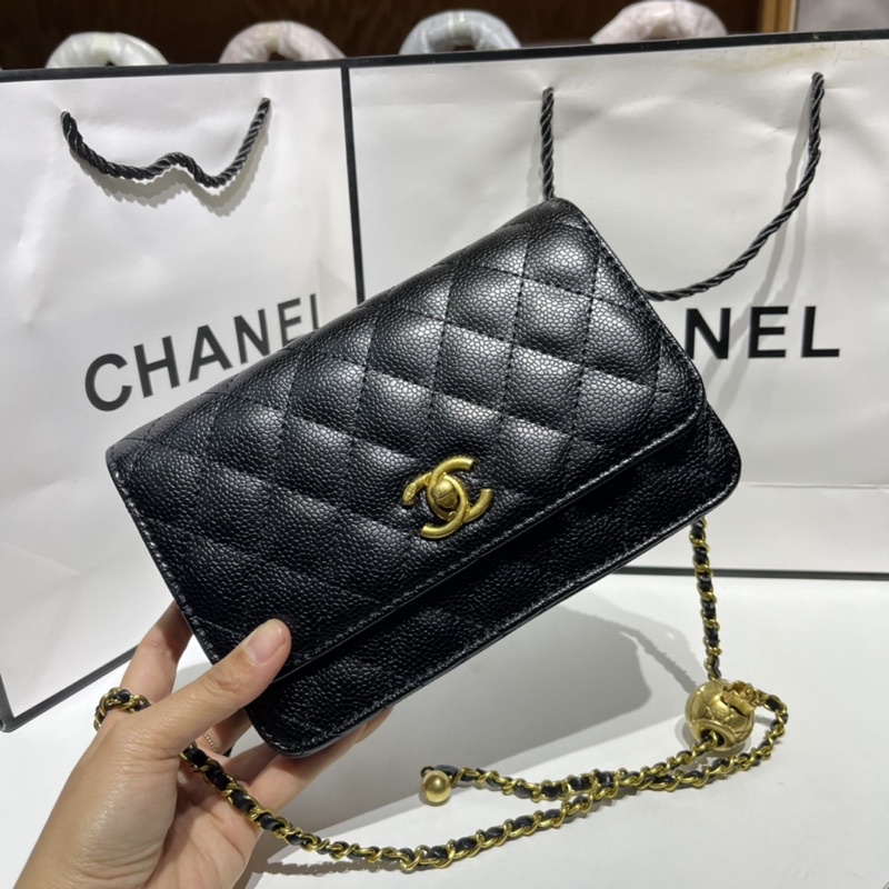 TÚI C SIZE 20 CHẦN TRÁM GẮN QUẢ CẦU CÓ HỘP