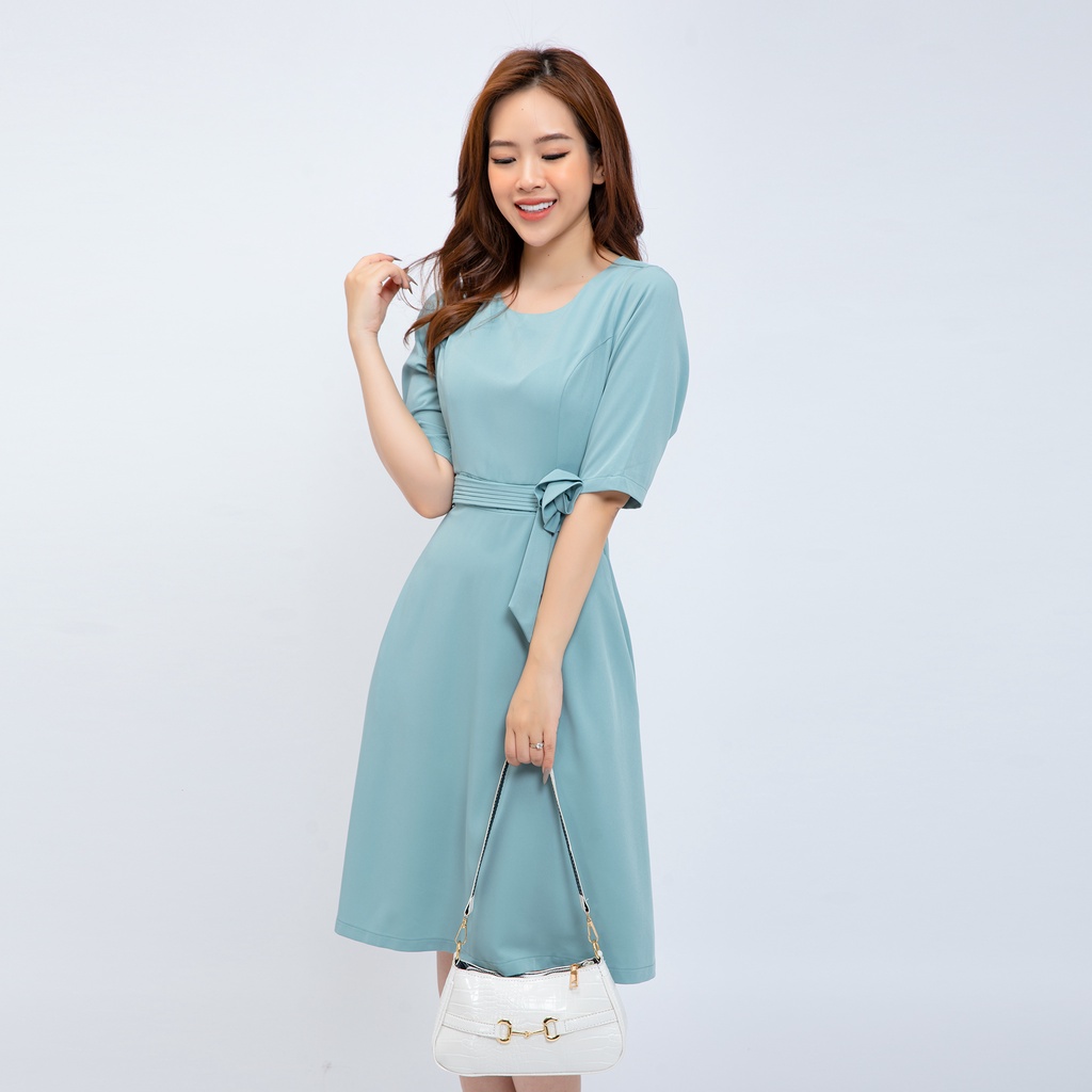 Đầm công sở trung niên AMYRA váy chữ A tay lửng eo đinh hoa xanh mint basic DA155 | BigBuy360 - bigbuy360.vn