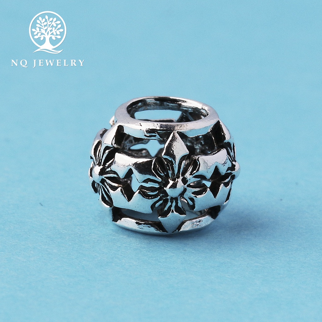 Charm bạc xỏ ngang rỗng họa tiết - NQ Jewelry