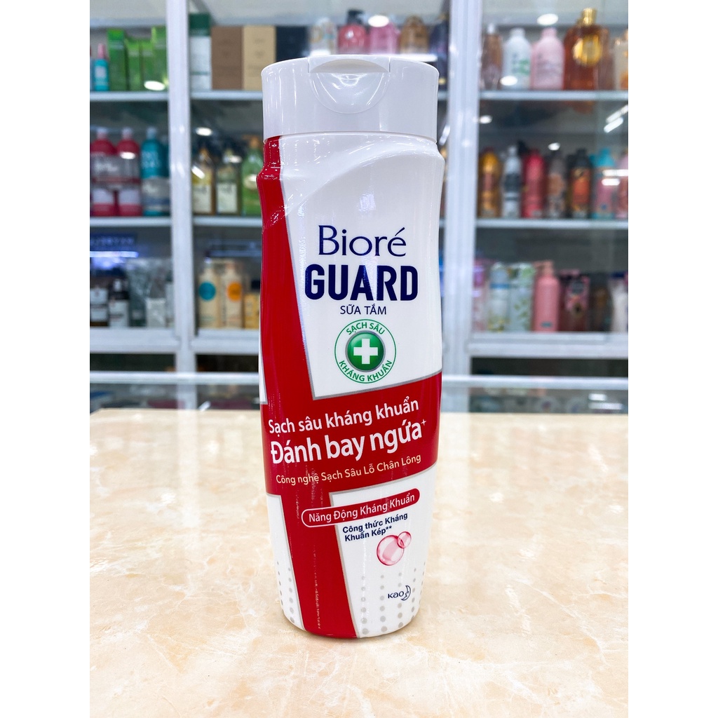 Sữa Tắm Sạch Mịn Thư Giãn Biore Guard Body Foam Comfort Mild Scrub 220G Chính Hãng Công Ty