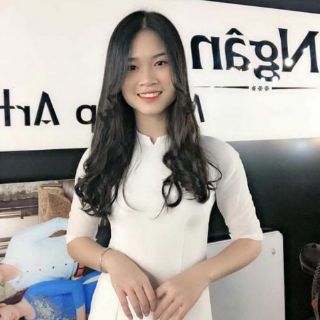 Áo dài trắng nữ sinh
