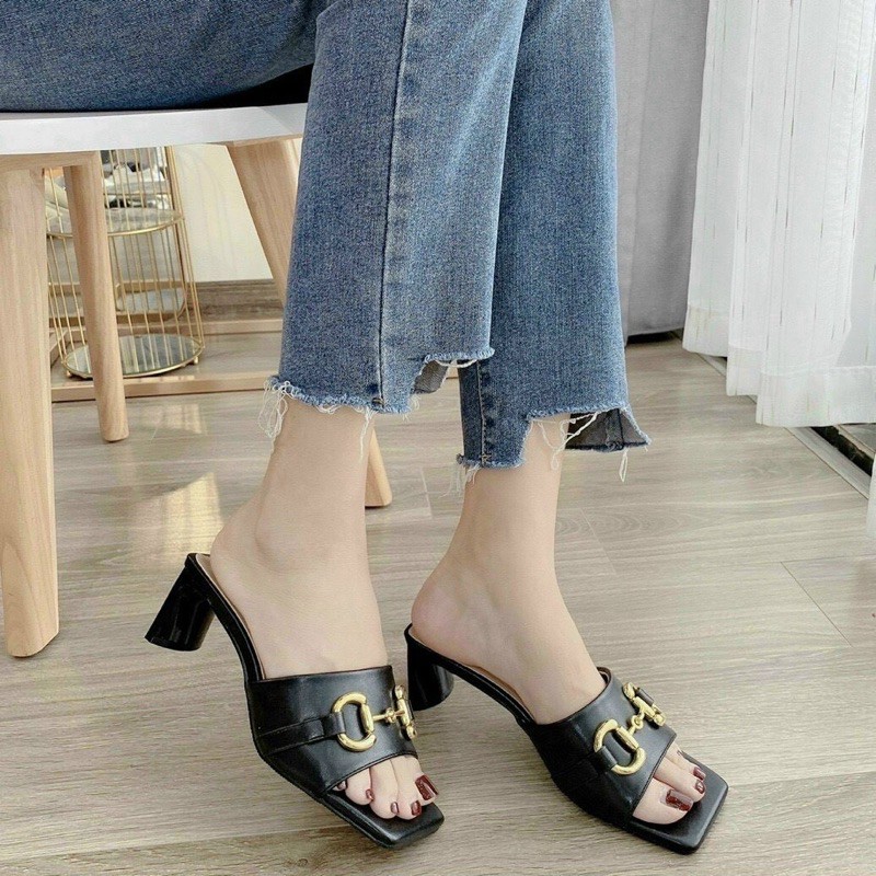 Guốc bản da mềm khoá sắt to gót dẹp 5p (hàng đẹp)
