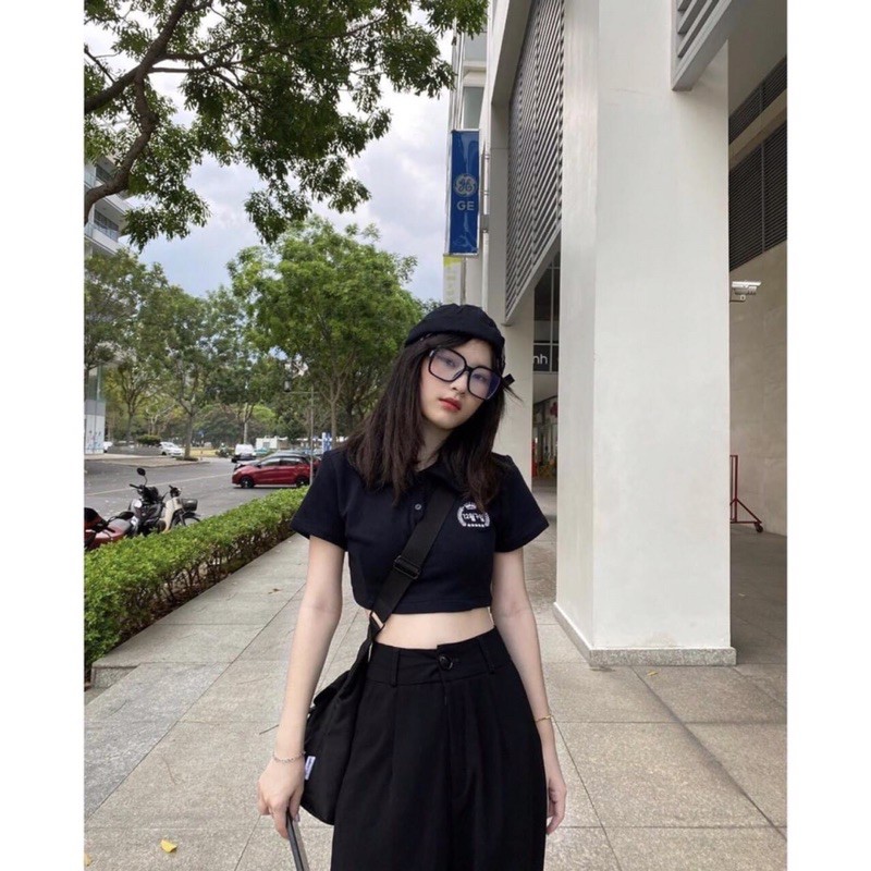 Áo croptop cổ bẻ tay ngắn thêu chữ (trắng/đen/be)