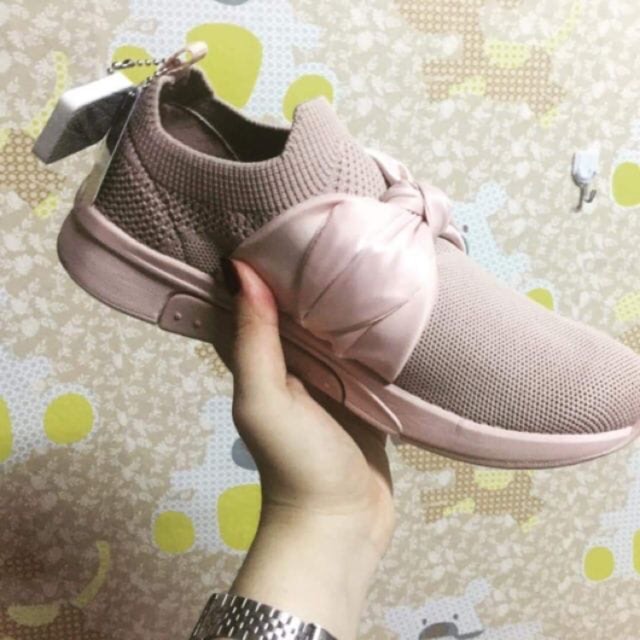 Giầy skecher Markneson