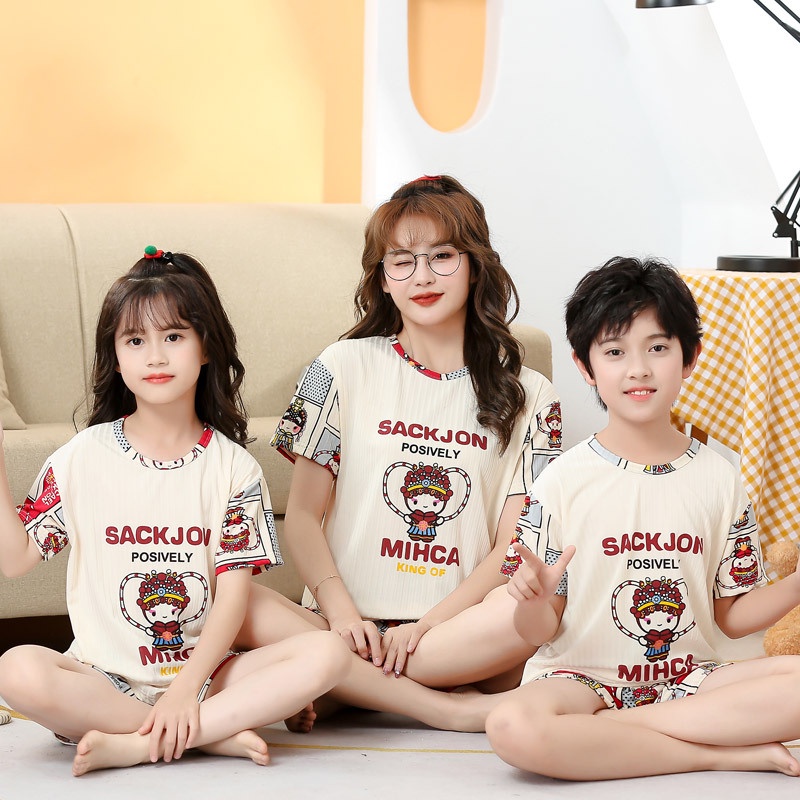 Bộ Đồ Ngủ Tay Ngắn Dáng Rộng Vải Lụa Lạnh Thoáng Khí In Họa Tiết Hoạt Hình Dễ Thương Cho Mẹ Và Bé 100-180cm