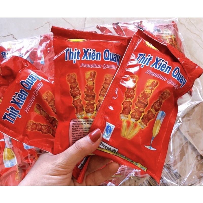 Snack thịt xiên quay