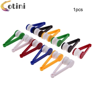 Dụng cụ vệ sinh mắt kính đa năng tiện dụng