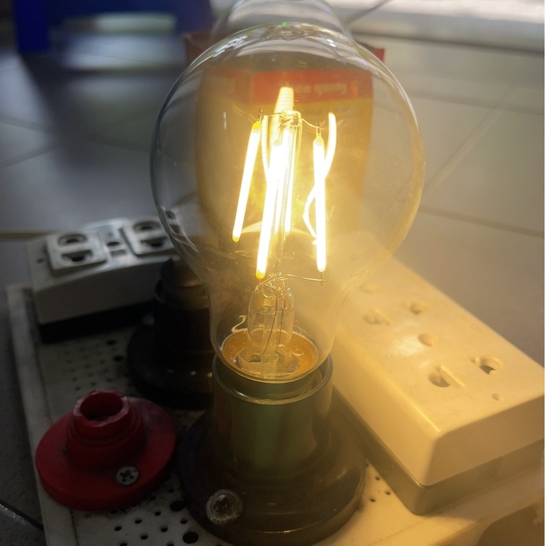 BÓNG ĐÈN LED EDISON ÁNH SÁNG VÀNG SIÊU SÁNG, SIÊU ĐẸP